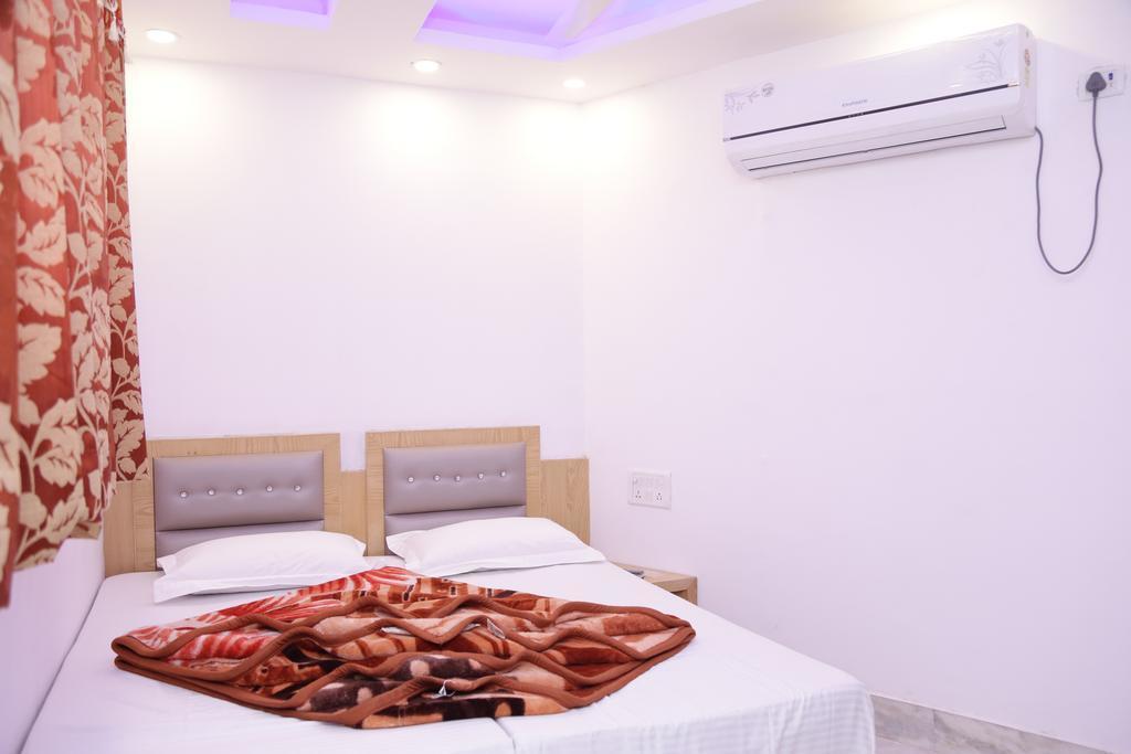 Friends Hostel By Backpackers Heaven- New Delhi Railway Station - Paharganj Exterior photo